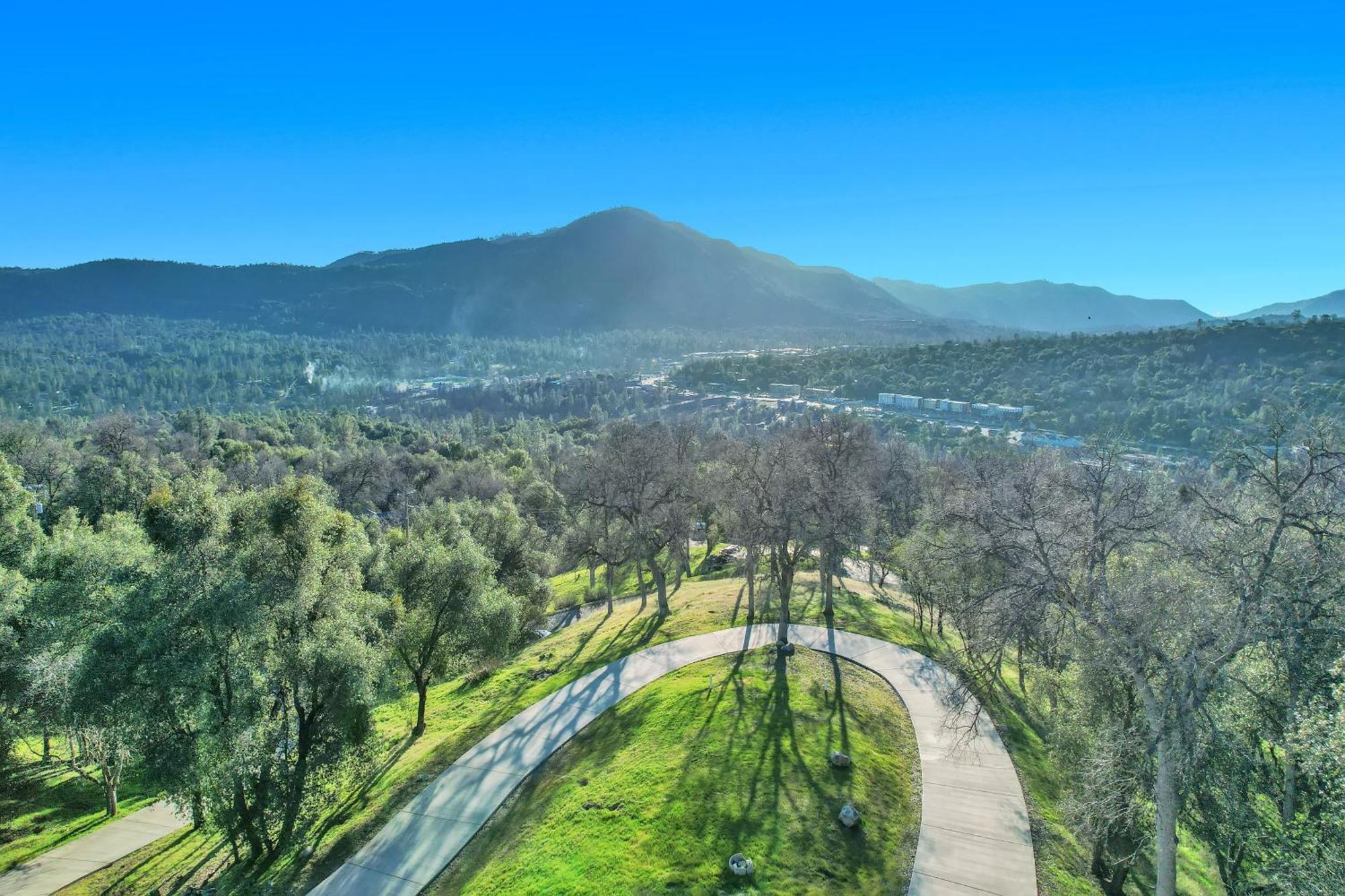 Villa Near Yosemite & Bass Lake W/Hot Tub/Evcharge โอกเฮิร์สต์ ภายนอก รูปภาพ